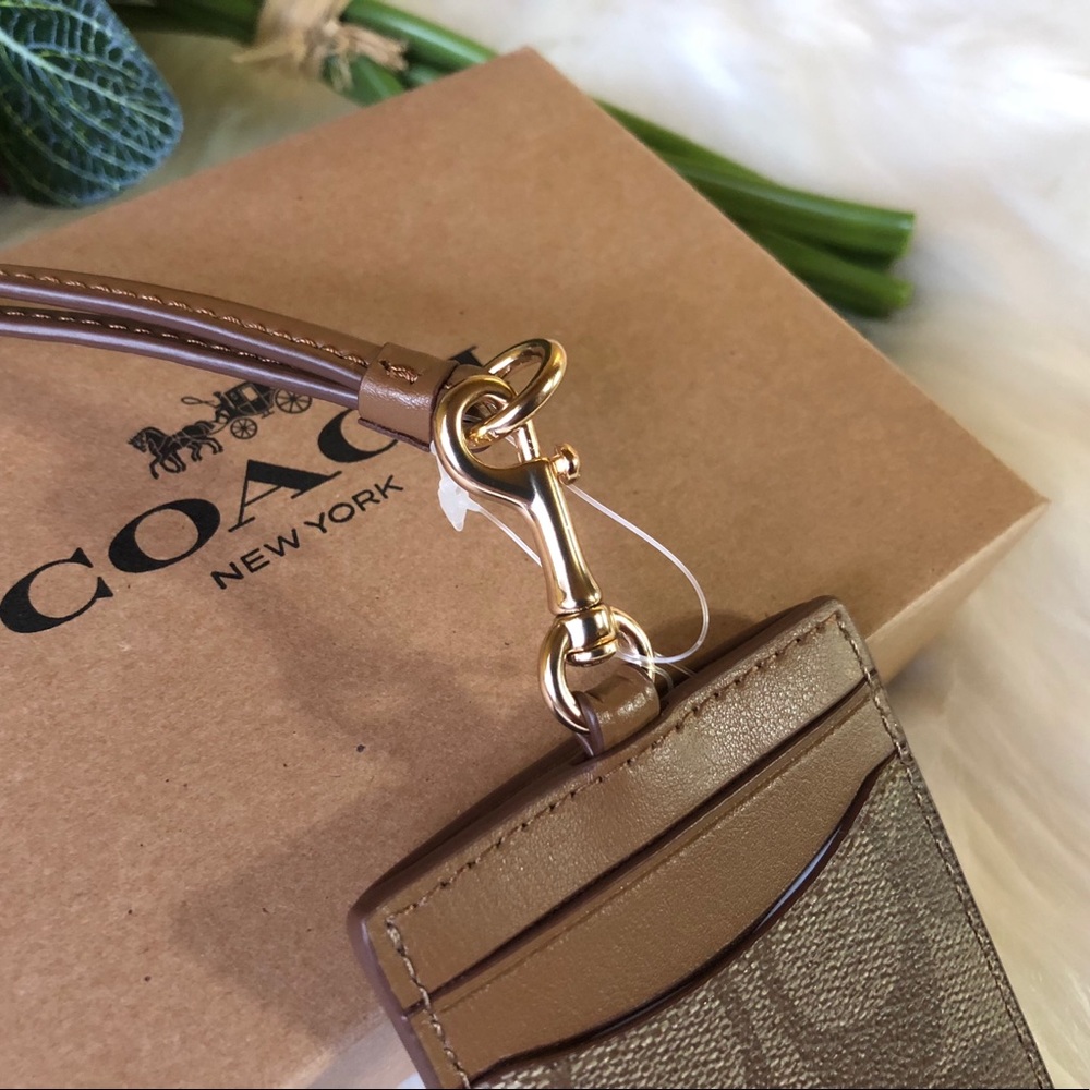 🌺🌺Coach Lanyard ID Badge F63274 Khaki / Saddle - Picture 4 of 6